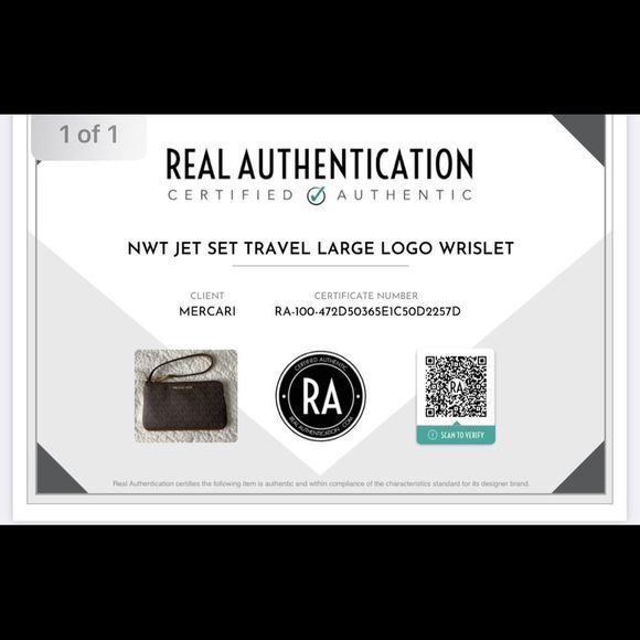 Michael Kors Jet Set Travel Large Logo Wrislet - Picture 6 of 6